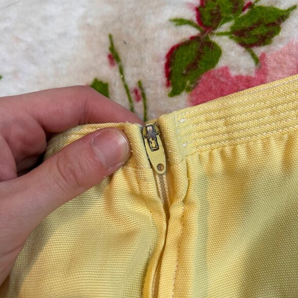 1970s union made yellow pleated side zip shorts - Picture 12 of 12